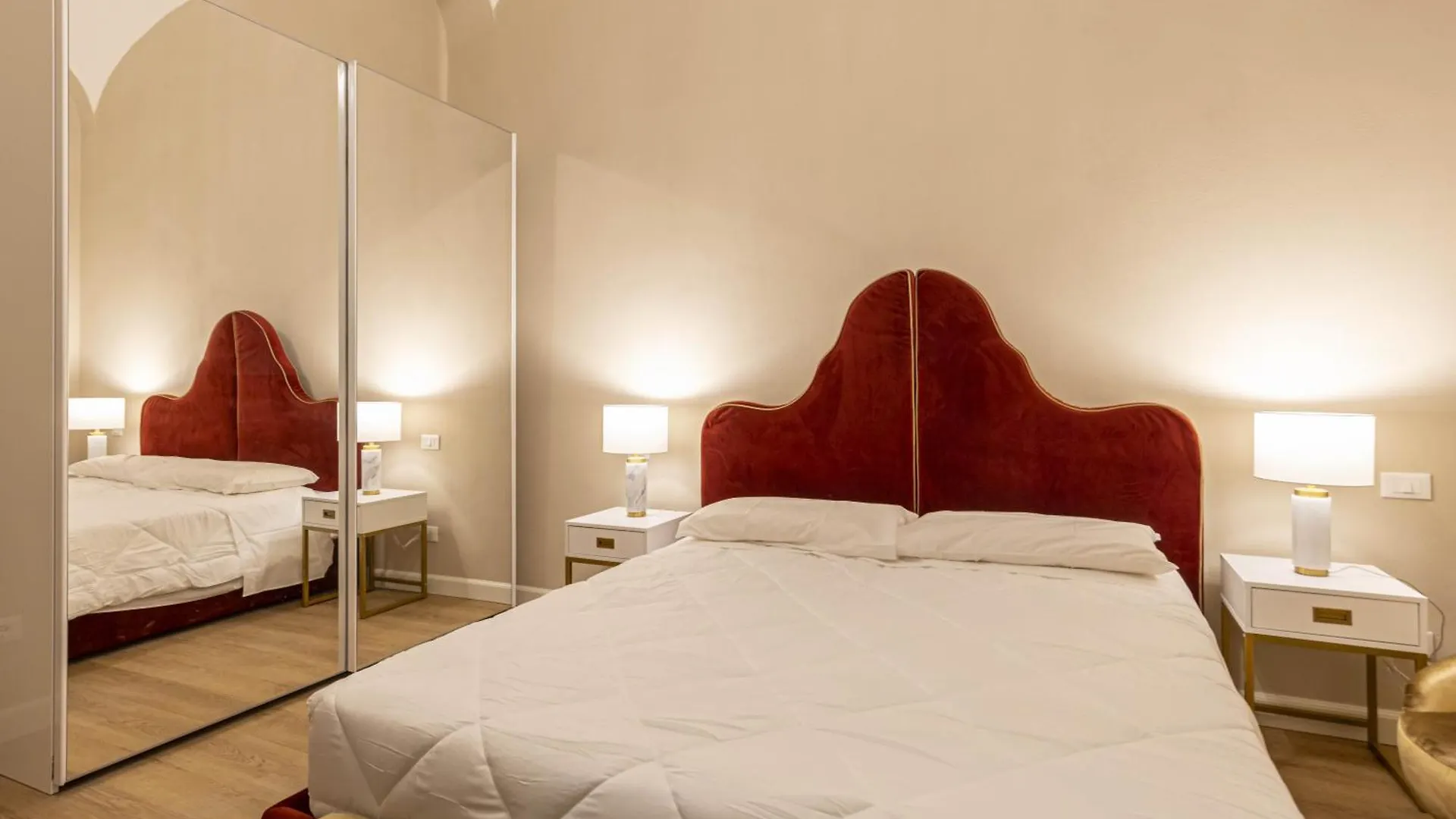 Sibilla Suite Apartment - Via Oberdan Intero Bologna 0*,  Olaszország