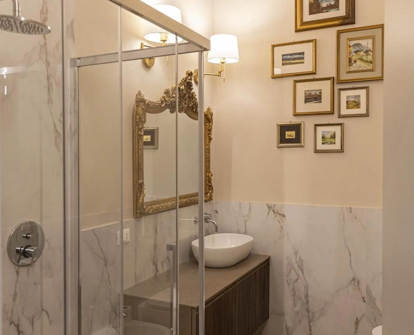 בולוניה Sibilla Suite Apartment - Via Oberdan Intero 0*,  איטליה